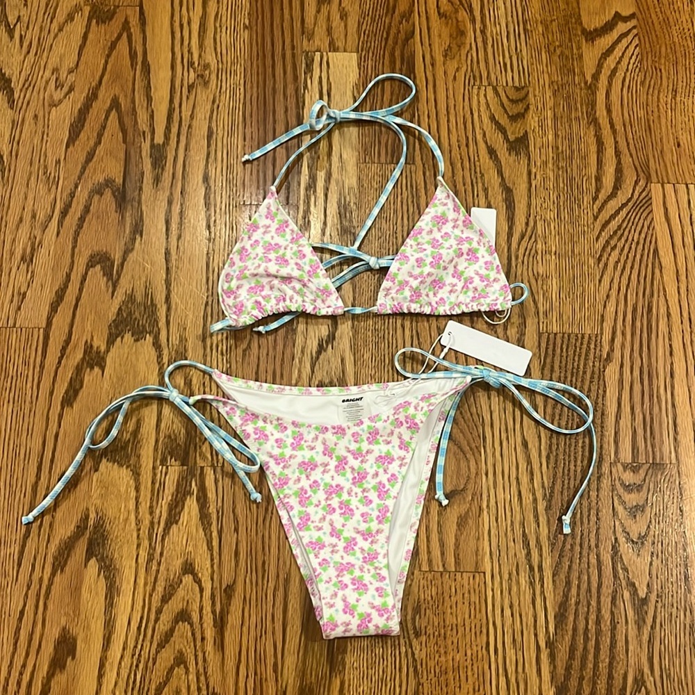 NWOT Bright Swimwear Bikini Rosette Size Small